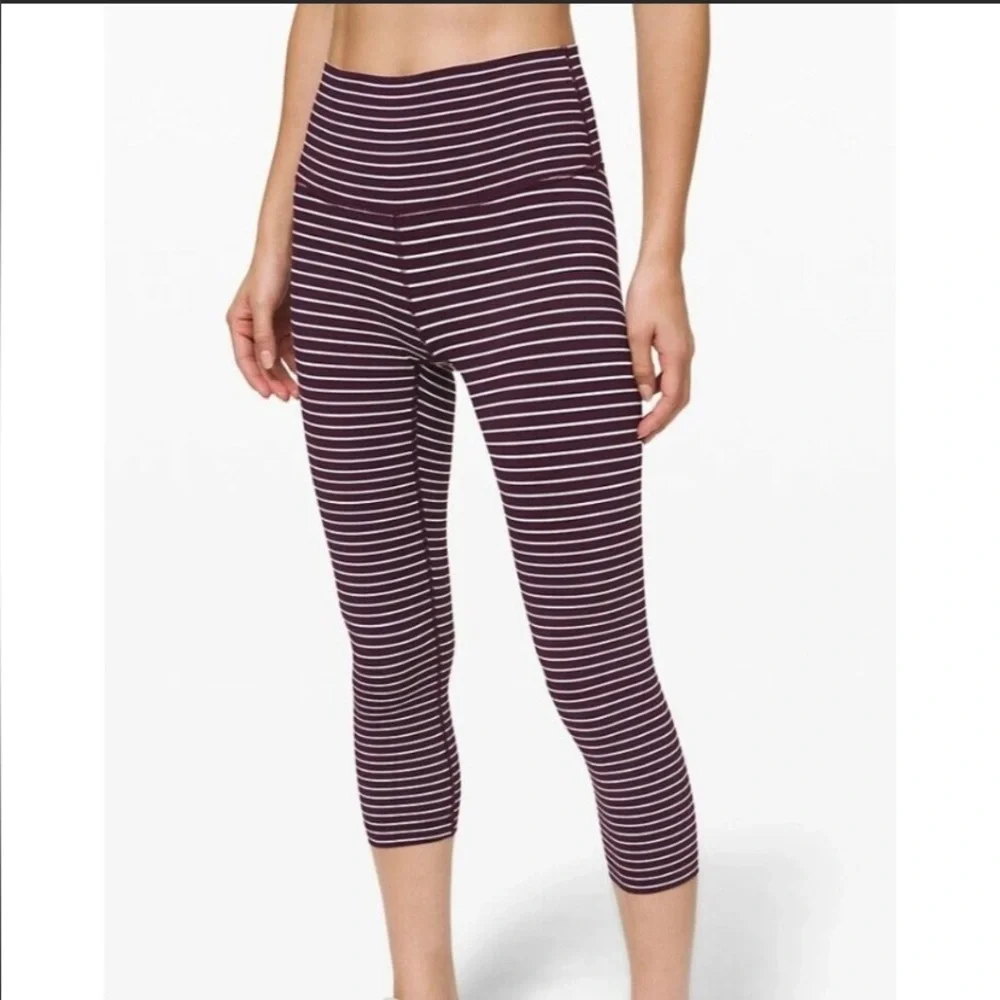 NWT Lululemon Wunder Under HR Crop 21” Lux Rare - Picture 2 of 4
